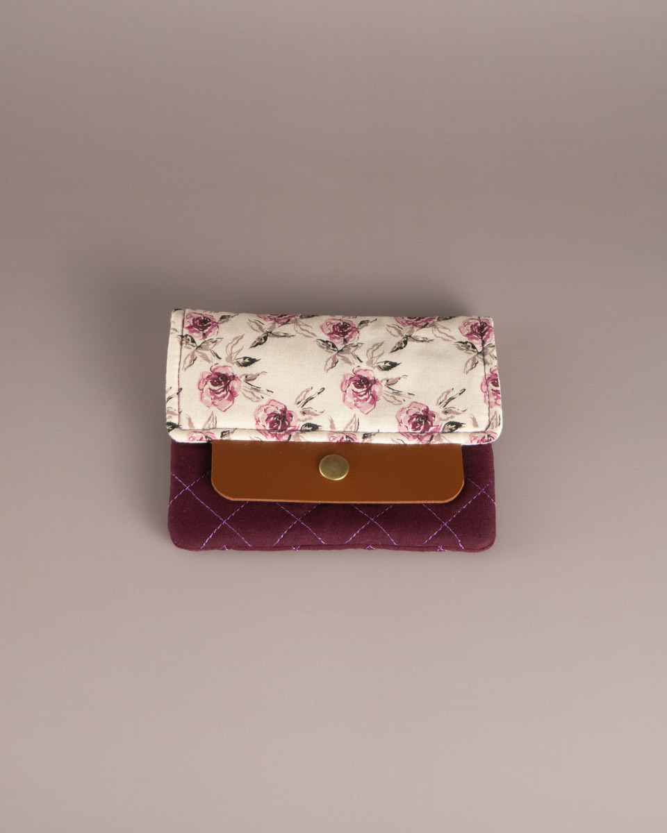 MinimalistWallet Pequeña Rosa Burdeos Acolchado