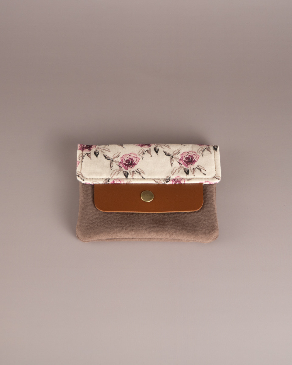 MinimalistWallet Pequeña Rosa Burdeos Polipiel